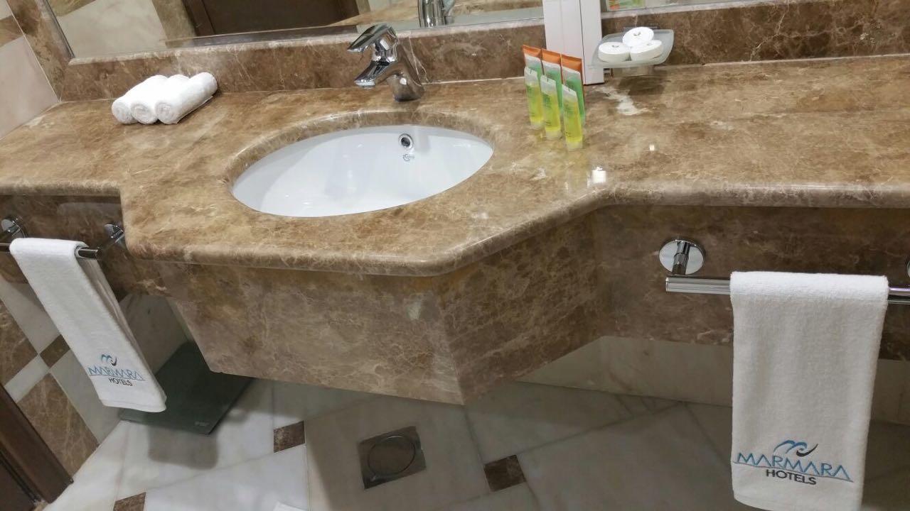 Diwan Marmara Hotel Medina Ruang foto